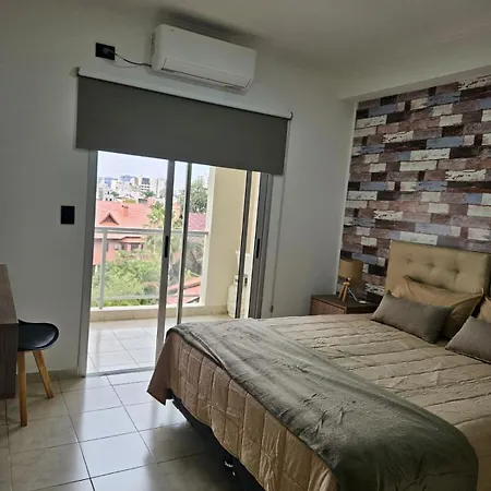 Corrientes Apartamento Con Cochera Auto Exterior photo