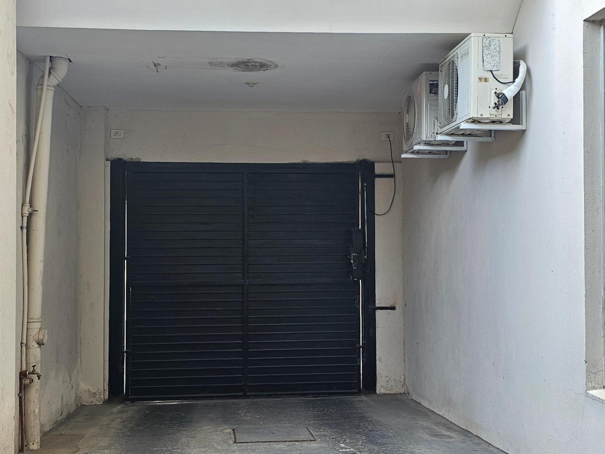 Apartment Con Cochera Auto *